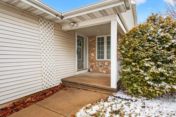 $315,000 | N262 Eastowne Lane, Appleton, WI 54915