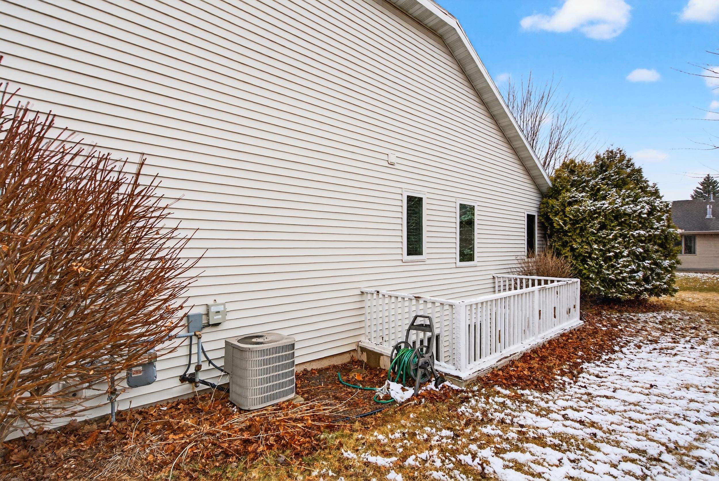 N262 Eastowne Lane Appleton, WI 54915 - Photo 43 of 44