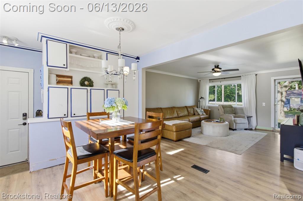 520 May Road Rochester, MI 48307 - Photo 8 of 19