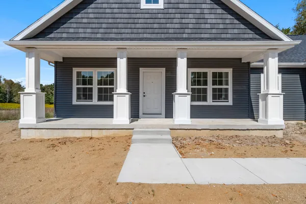 $489,900 | 5033 Ikram Oaks Lane, Jackson, MI 49201