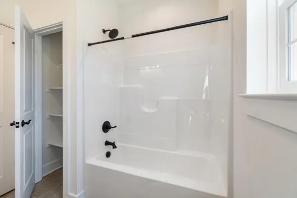 $489,900 | 5033 Ikram Oaks Lane, Jackson, MI 49201