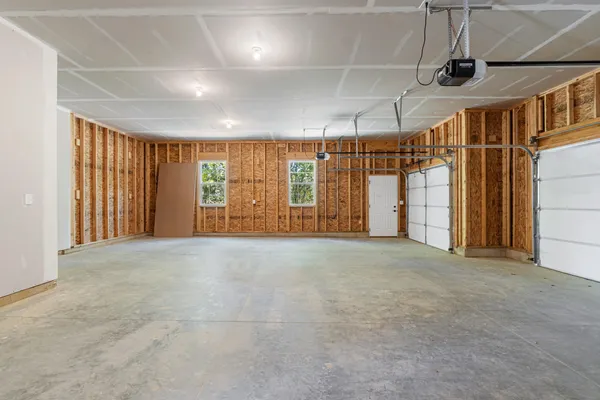 $489,900 | 5033 Ikram Oaks Lane, Jackson, MI 49201