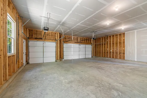 $489,900 | 5033 Ikram Oaks Lane, Jackson, MI 49201