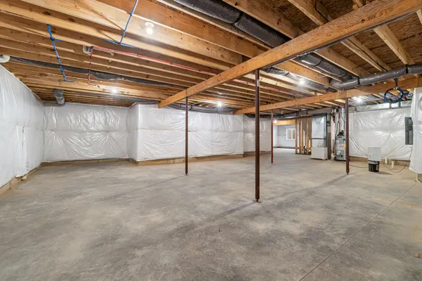 $489,900 | 5033 Ikram Oaks Lane, Jackson, MI 49201