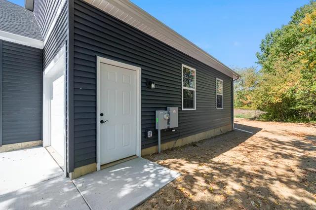 $489,900 | 5033 Ikram Oaks Lane, Jackson, MI 49201