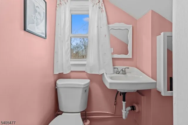 $899,900 | 116 Mountain Avenue, North Caldwell, NJ 07006