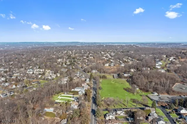 $899,900 | 116 Mountain Avenue, North Caldwell, NJ 07006