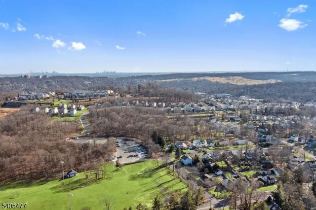 $899,900 | 116 Mountain Avenue, North Caldwell, NJ 07006