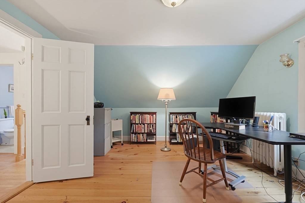 602 Elm Street Walpole, MA 02081 - Photo 20 of 38