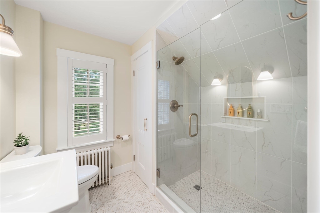 31 Broadway Hanover, MA 02339 - Photo 21 of 42