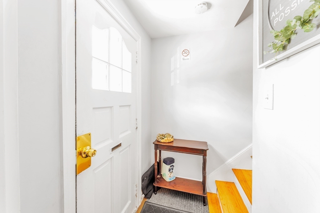30 Bateman Street Boston, MA 02131 - Photo 7 of 32