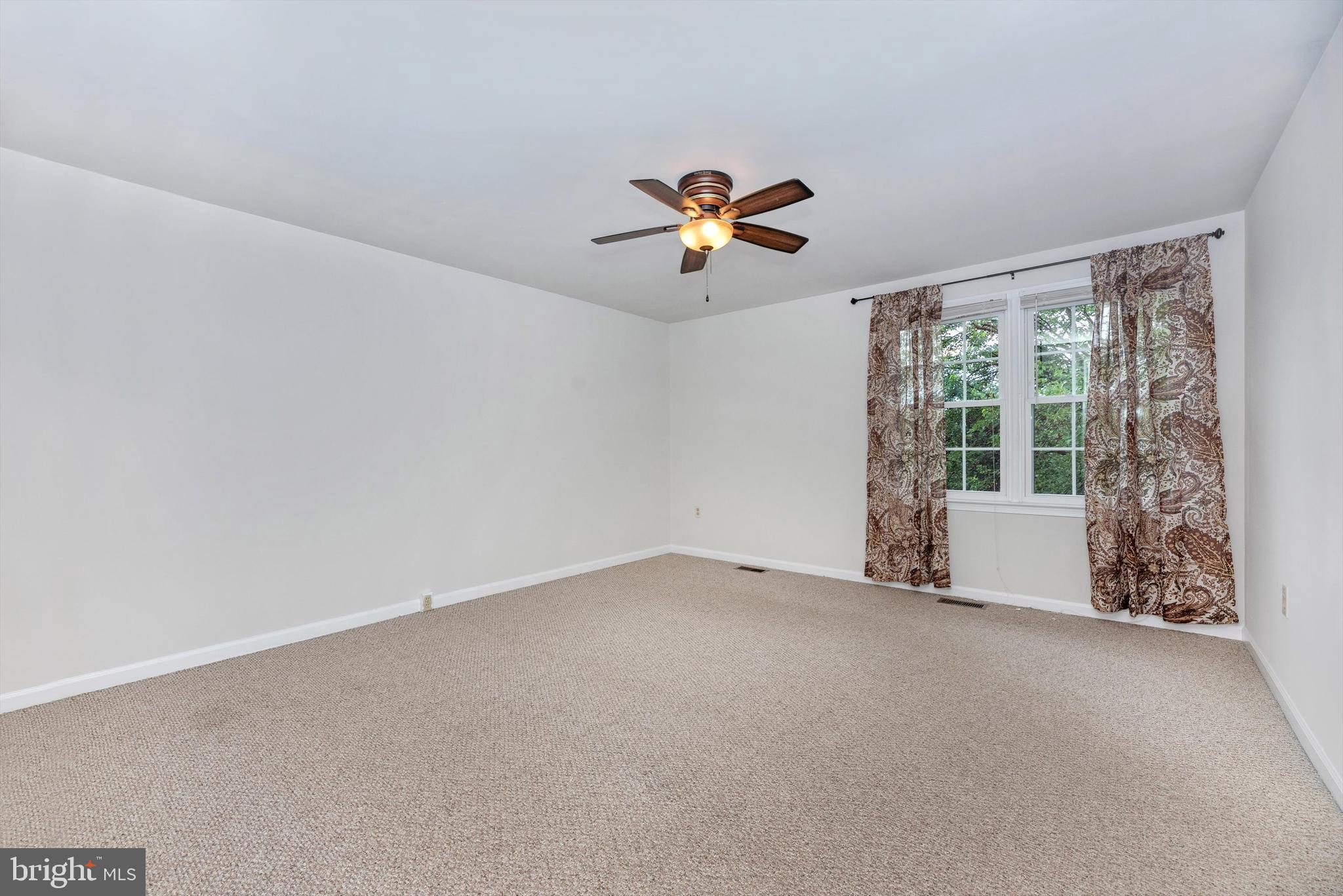 8021 Hollow Reed Court Frederick, MD 21701 - Photo 23 of 55 Master bedroom
