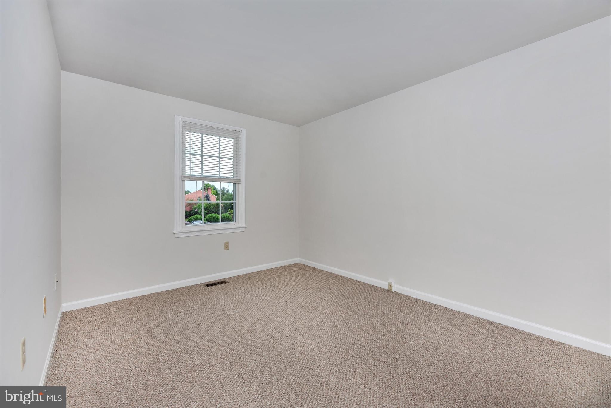 8021 Hollow Reed Court Frederick, MD 21701 - Photo 30 of 55 2nd bedroom