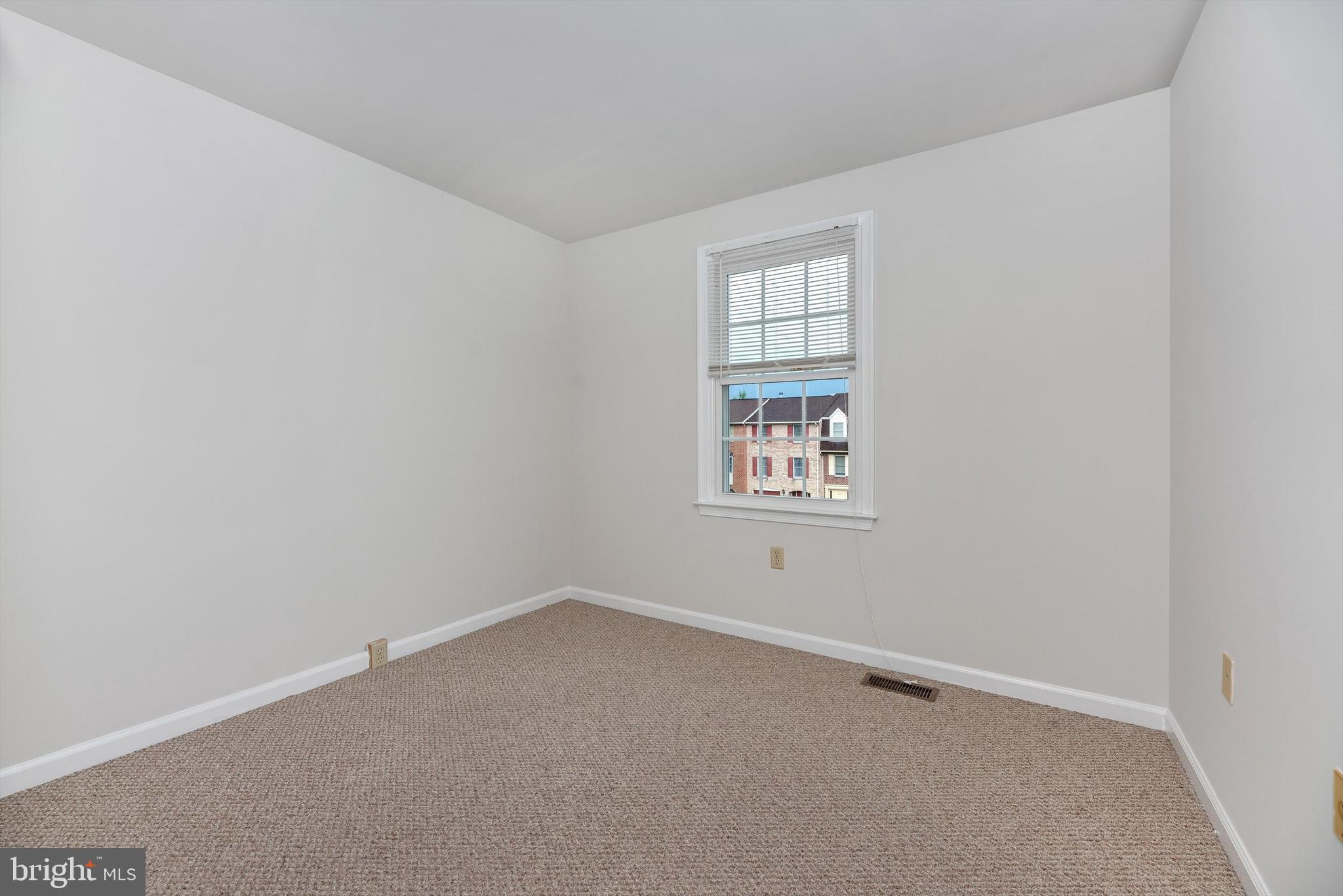 8021 Hollow Reed Court Frederick, MD 21701 - Photo 32 of 55 3rd bedroom