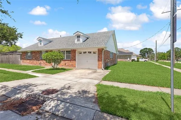 $2,350 | 1101 Field Avenue, Metairie, LA 70001