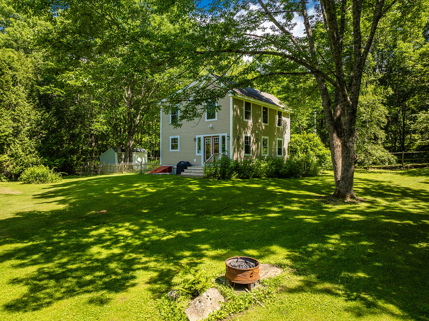 245 Bog Road Rockland, ME 04841 - Photo 3 of 37 View of back of house