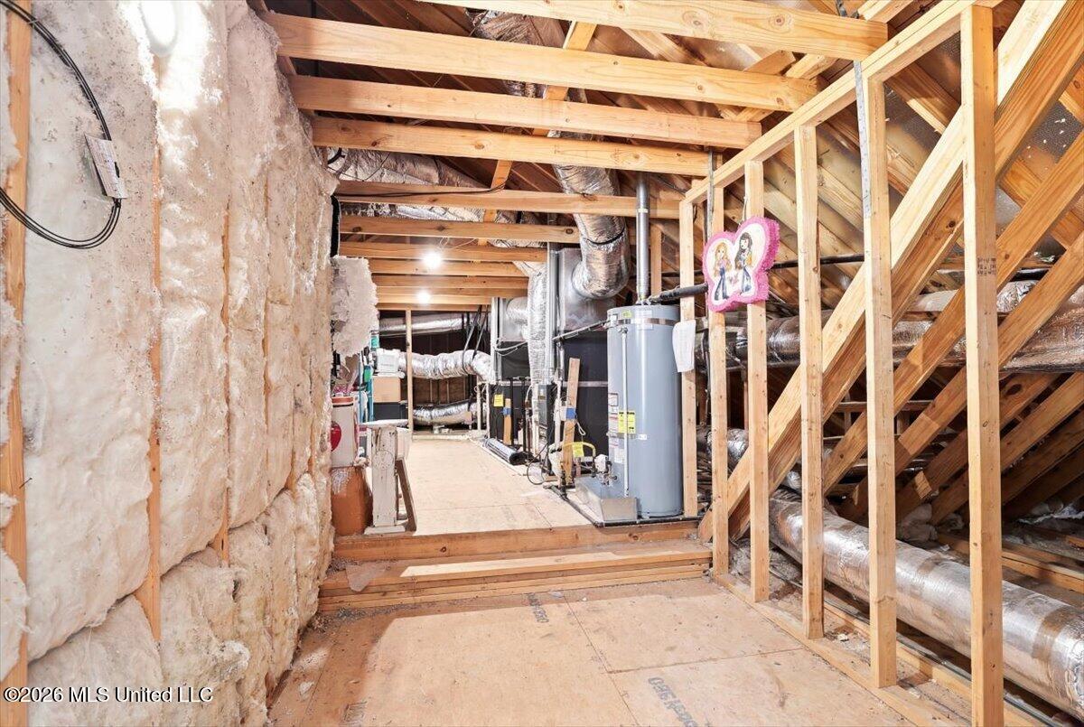 463 Centerline Roper Loop Byhalia, MS 38611 - Photo 26 of 30 Attic