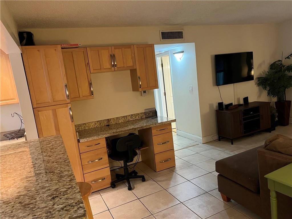 1320 Miami Road, Unit 9 Fort Lauderdale, FL 33316 - Photo 2 of 19 Built in Desk