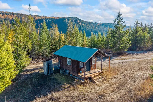 $150,000 | 31 Hwy Metaline Falls, Metaline Falls, WA 99153