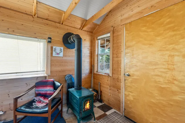 $150,000 | 31 Hwy Metaline Falls, Metaline Falls, WA 99153