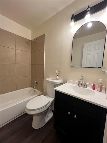3925 Roneagle Way New Orleans, LA 70122 - Photo 11 of 15 Gallery Image 11