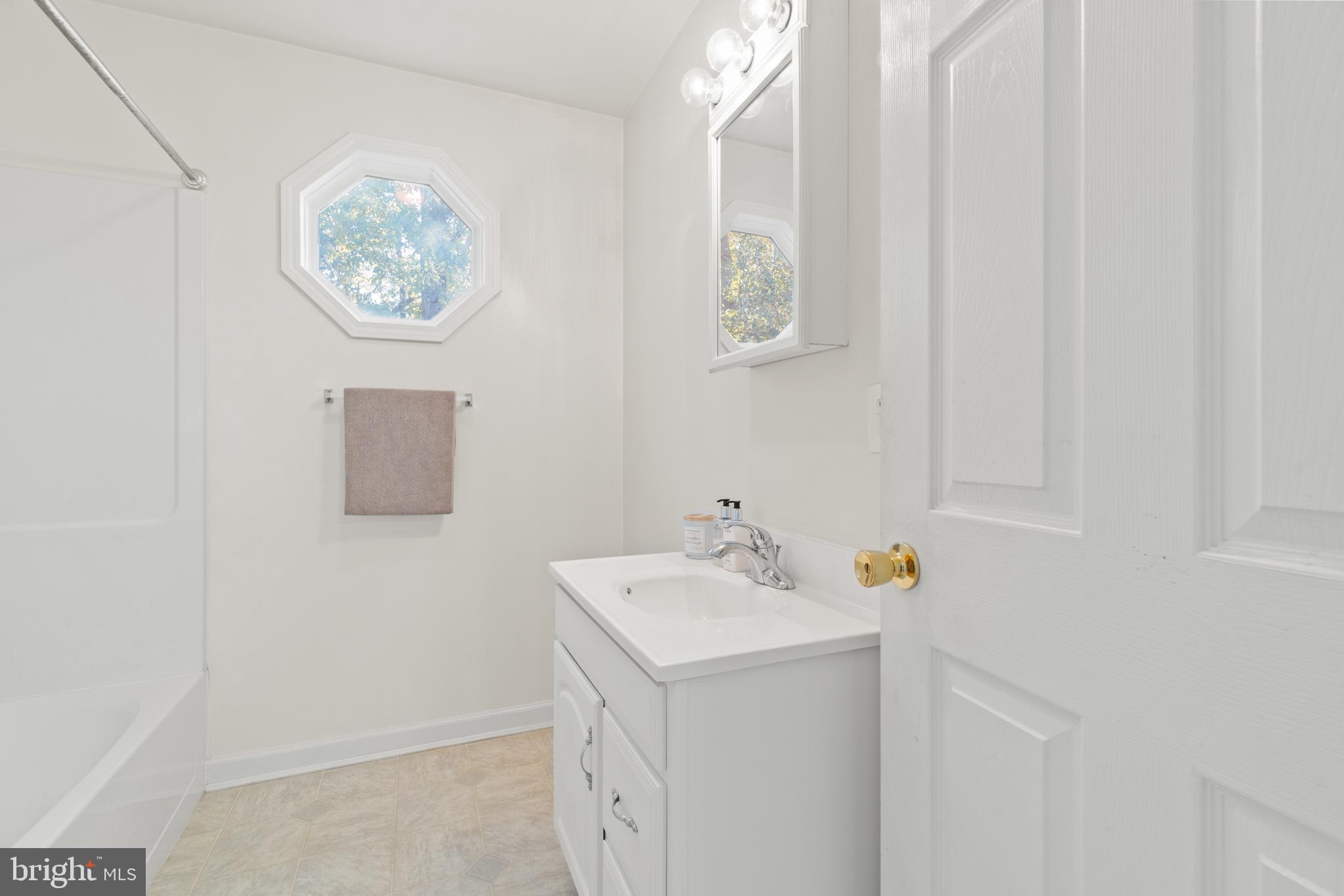 2430 Lyttonsville Road Silver Spring, MD 20910 - Photo 30 of 53 Primary bedroom #3 full bath