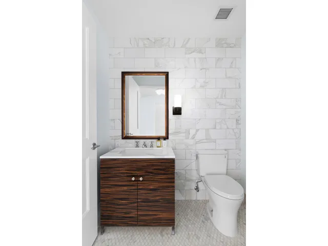 $9,345,000 | 220 East 20th Street, Unit PH | Gramercy