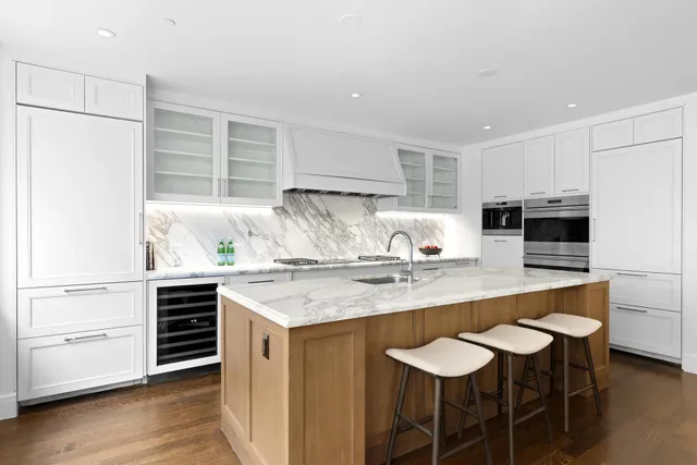 $9,345,000 | 220 East 20th Street, Unit PH | Gramercy