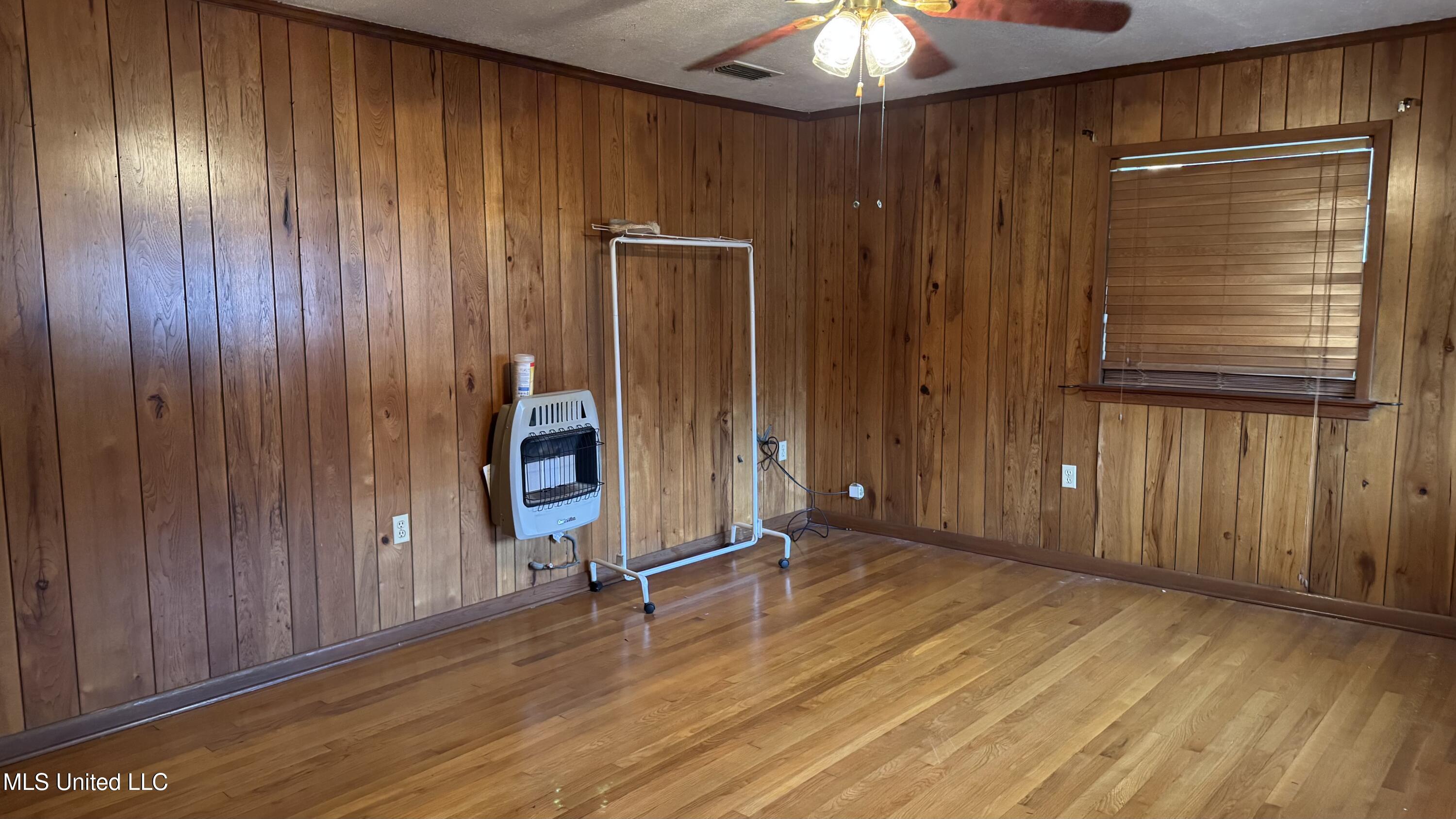 145 Jones Street Forest, MS 39074 - Photo 5 of 14 IMG_4695