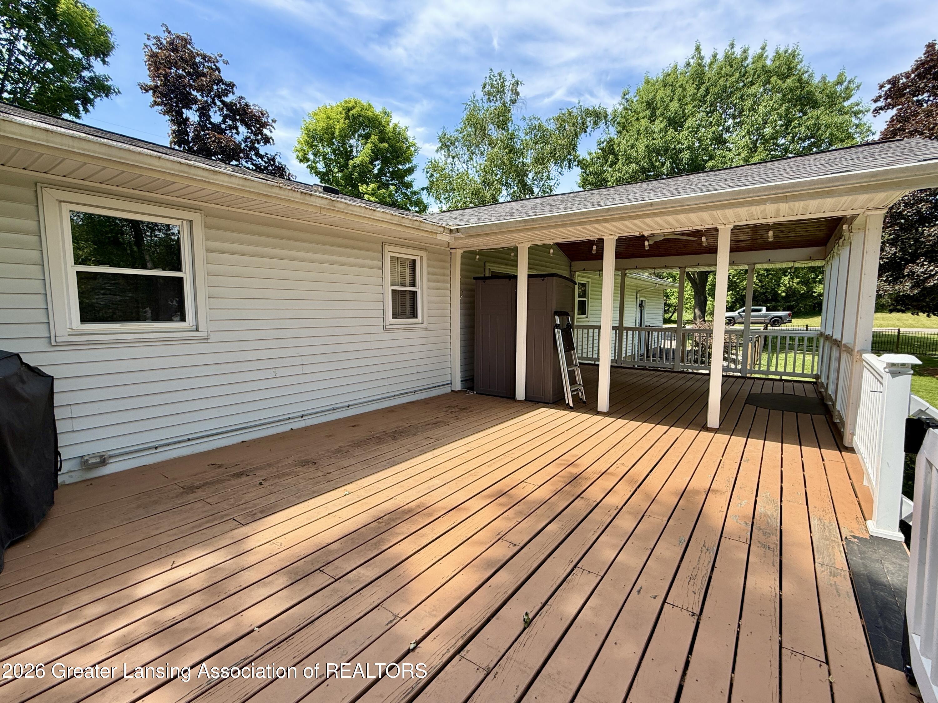 15479 Airport Road Lansing, MI 48906 - Photo 25 of 30 IMG_0358