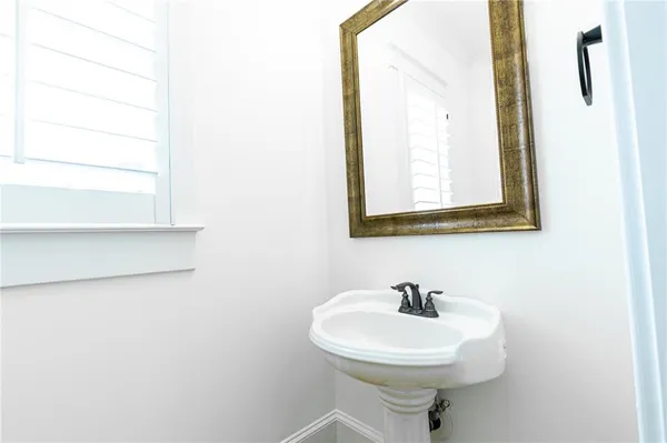 $5,200 | 2288 Oakview Road Northeast, Atlanta, GA 30317