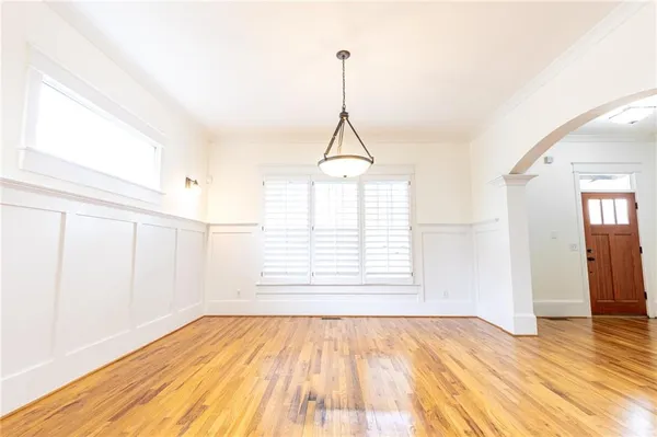 $5,200 | 2288 Oakview Road Northeast, Atlanta, GA 30317