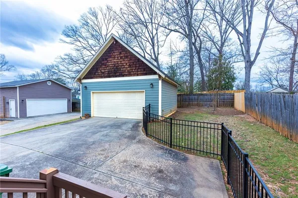 $5,200 | 2288 Oakview Road Northeast, Atlanta, GA 30317