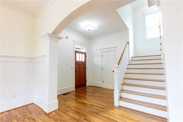 $5,200 | 2288 Oakview Road Northeast, Atlanta, GA 30317