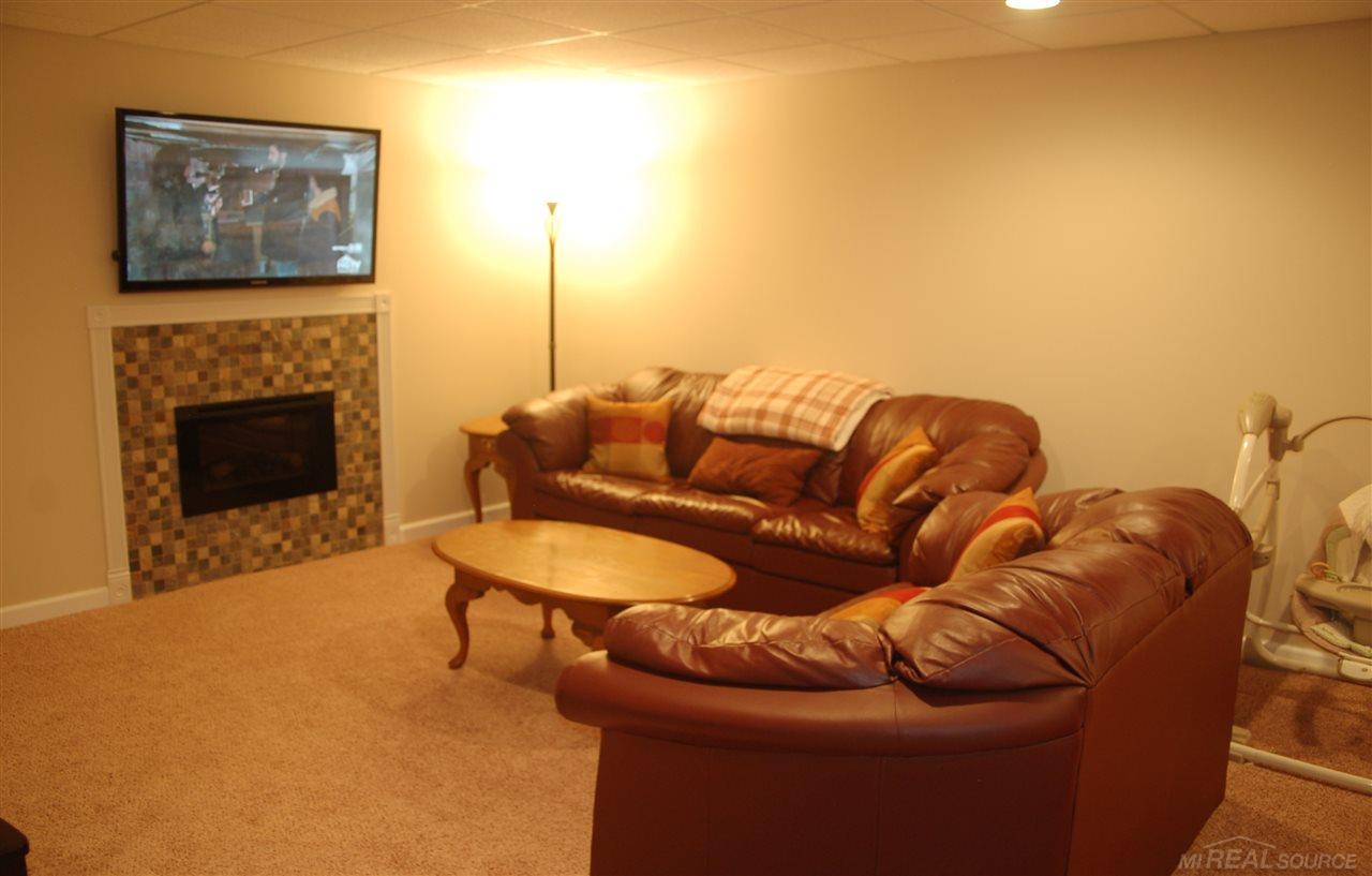 541 Curzon Road Rochester Hills, MI 48307 - Photo 12 of 22
