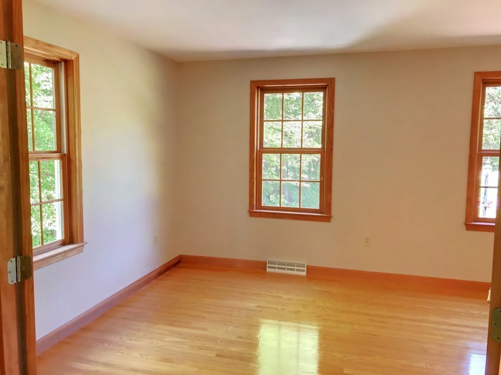 21 Parsonage Hill Road Haverhill, MA 01832 - Photo 18 of 27 Gallery Image 18
