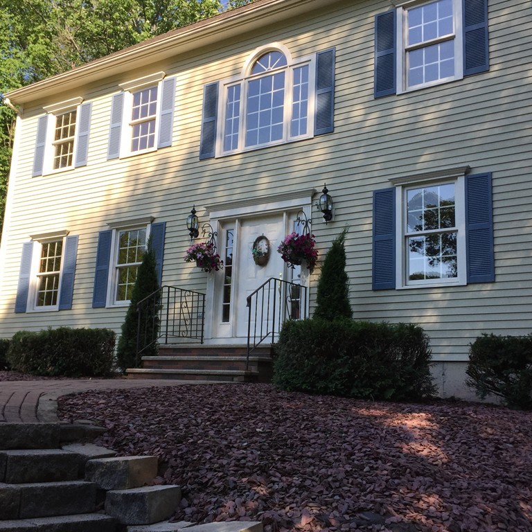 21 Parsonage Hill Road Haverhill, MA 01832 - Photo 2 of 27 Gallery Image 2