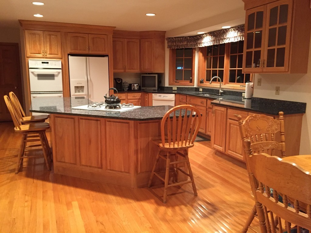21 Parsonage Hill Road Haverhill, MA 01832 - Photo 4 of 27 Gallery Image 4