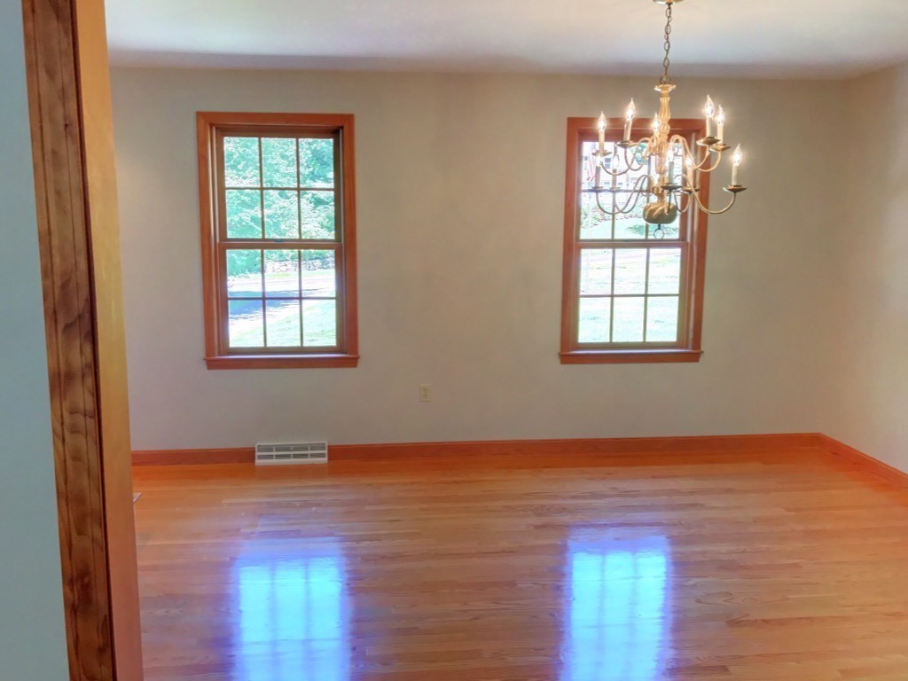 21 Parsonage Hill Road Haverhill, MA 01832 - Photo 10 of 27 Gallery Image 10