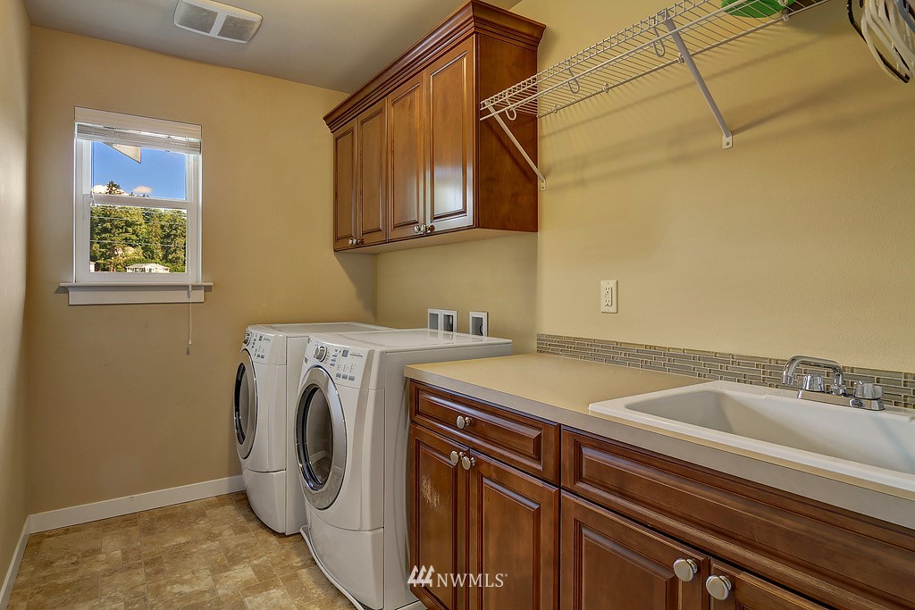 14712 99th Place Northeast Bothell, WA 98011 - Photo 21 of 24 Gallery Image 21