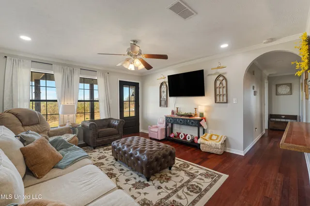 $130,000 | 39 County Road 279, Bay Springs, MS 39422