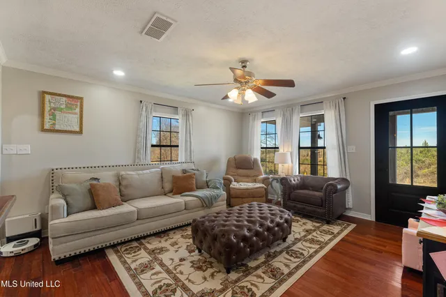 $130,000 | 39 County Road 279, Bay Springs, MS 39422