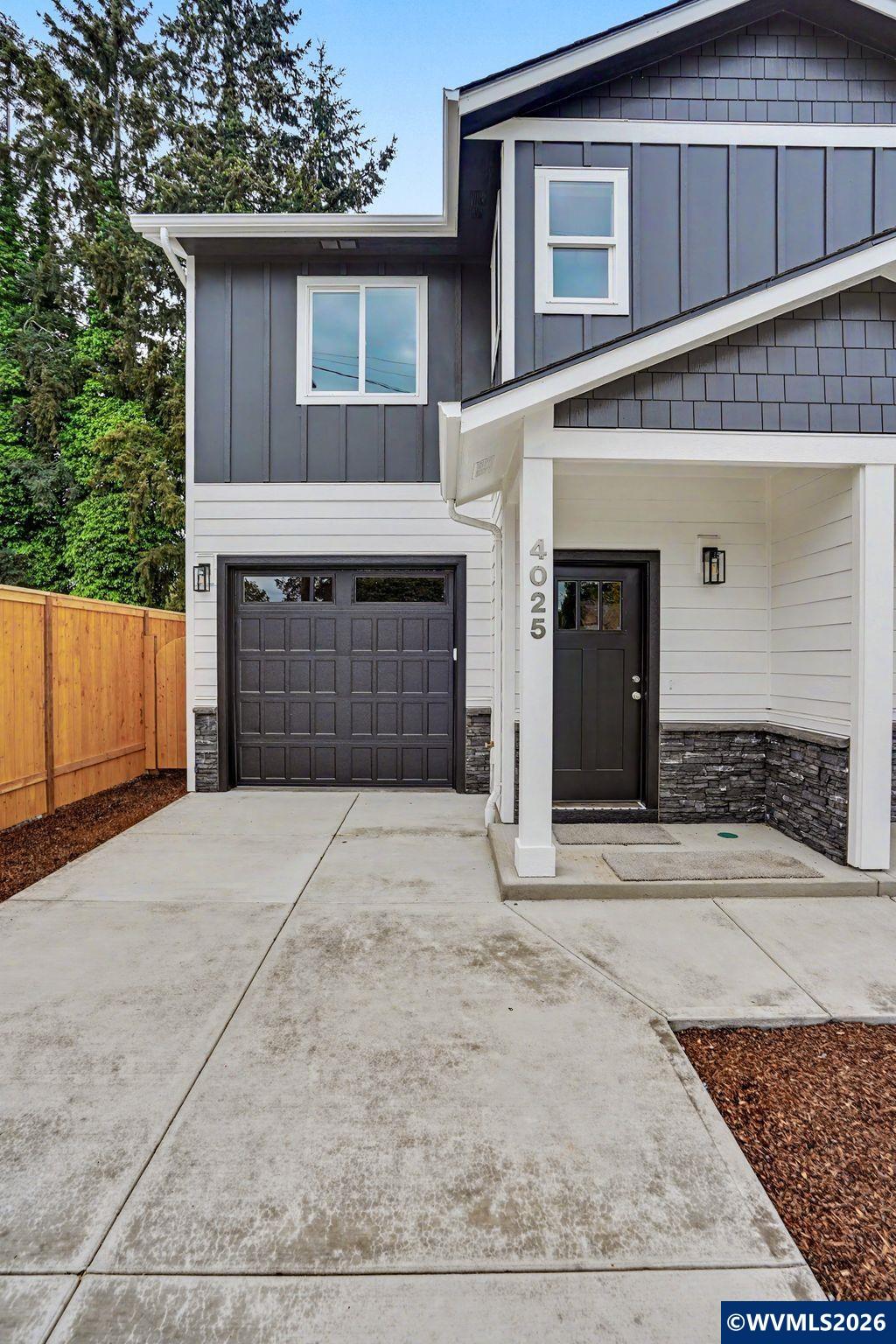 4025 Filbert Avenue Northeast Keizer, OR 97303 - Photo 2 of 27