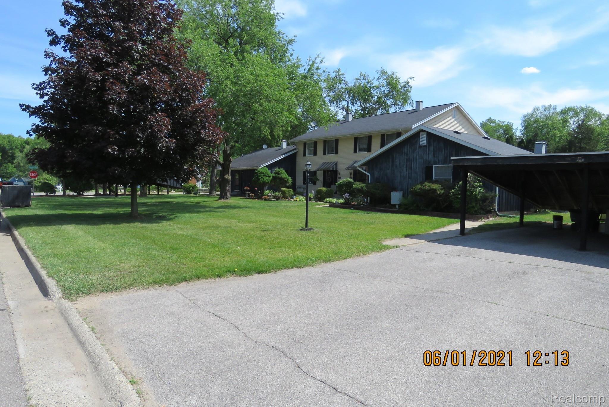 5901-5907 South Rickfield Road, Unit 5907 Jackson, MI 49201 - Photo 23 of 31 IMG_4051.JPG