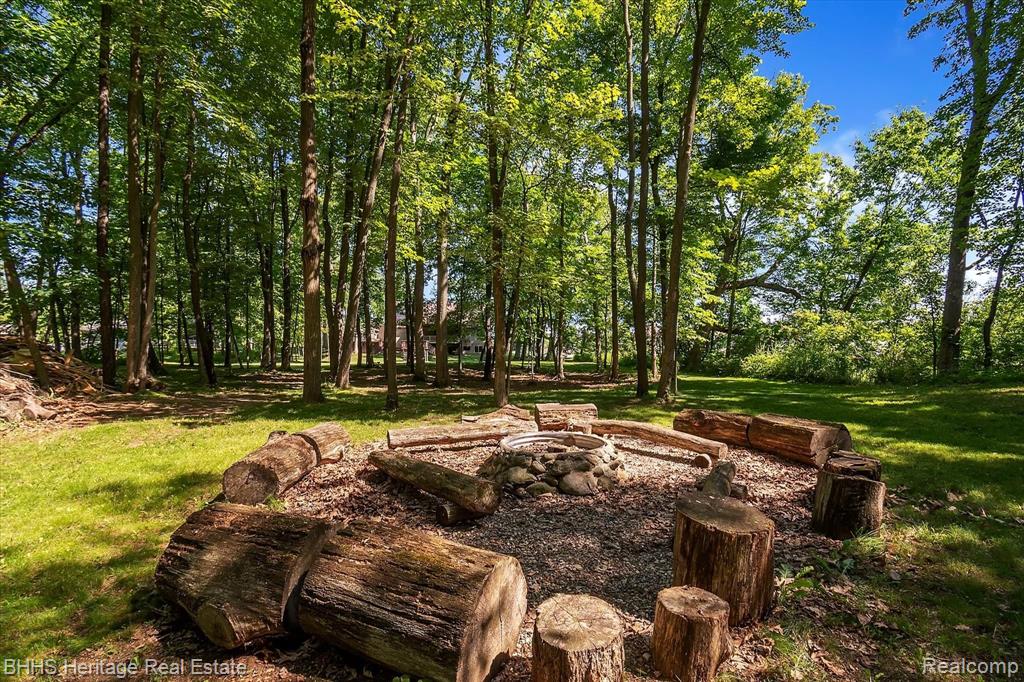 2682 East Maple Road Milford, MI 48381 - Photo 57 of 58 Gallery Image 57