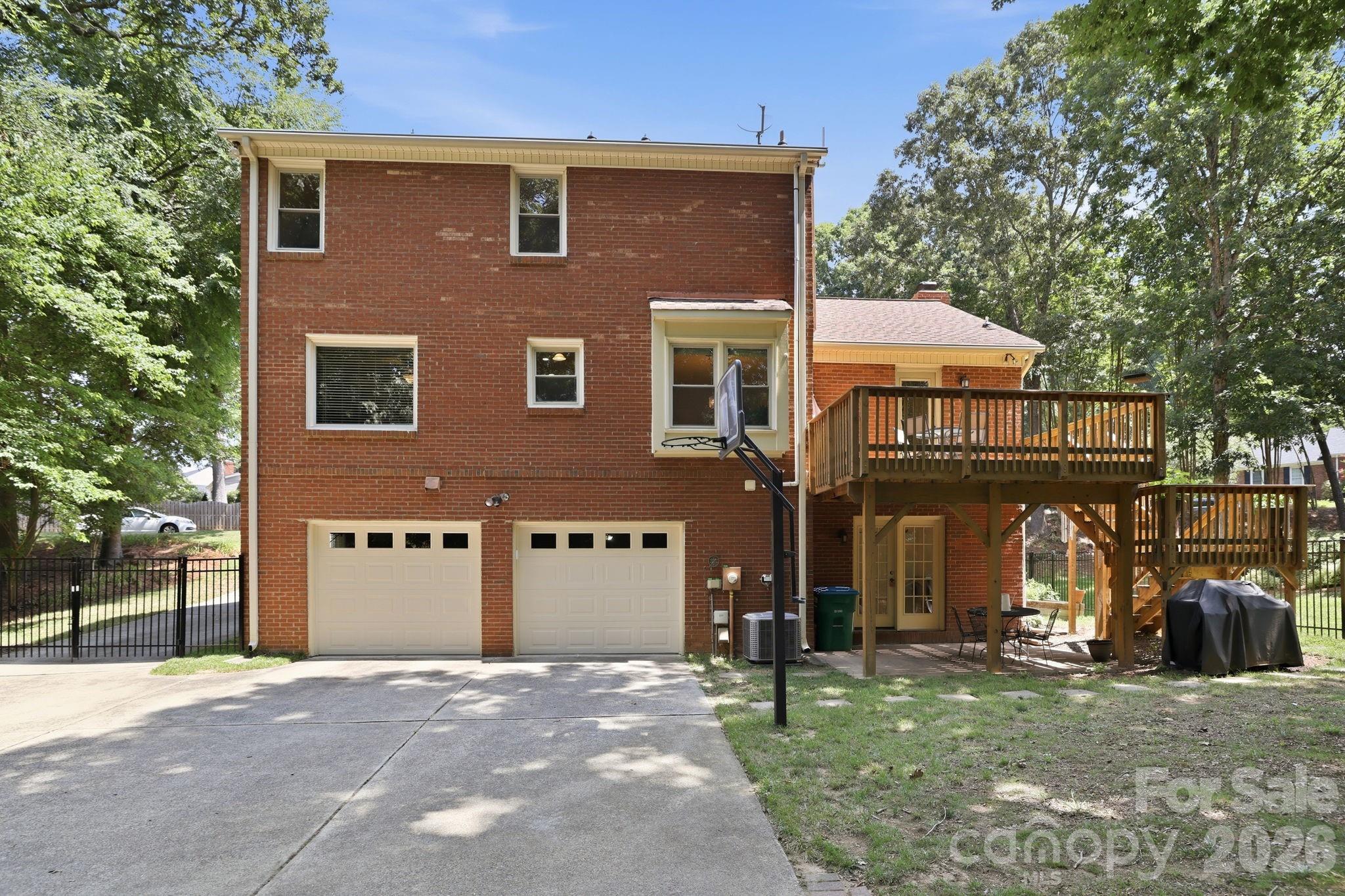 340 Walnut Point Drive Matthews, NC 28105 - Photo 37 of 48