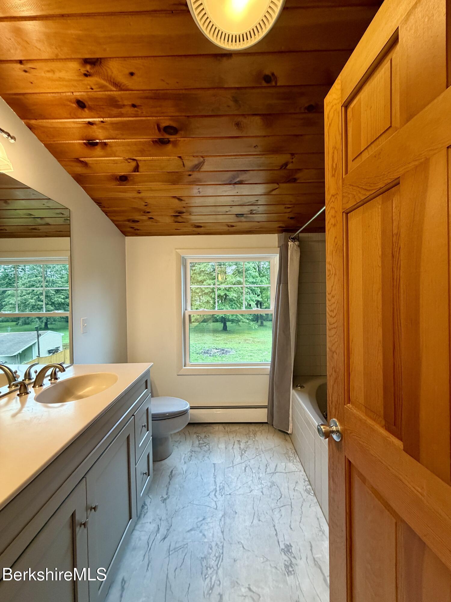 747 Pecks Road Pittsfield, MA 01201 - Photo 26 of 39 Bathroom