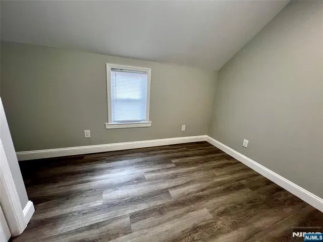 $1,695 | 33 Water Street, Unit 2, Hackensack, NJ 07601