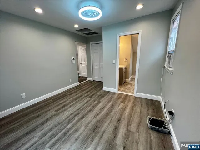 $1,695 | 33 Water Street, Unit 2, Hackensack, NJ 07601