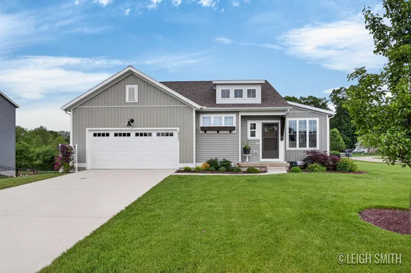 $495,000 | 5901 Lynn Drive, Allendale, MI 49401